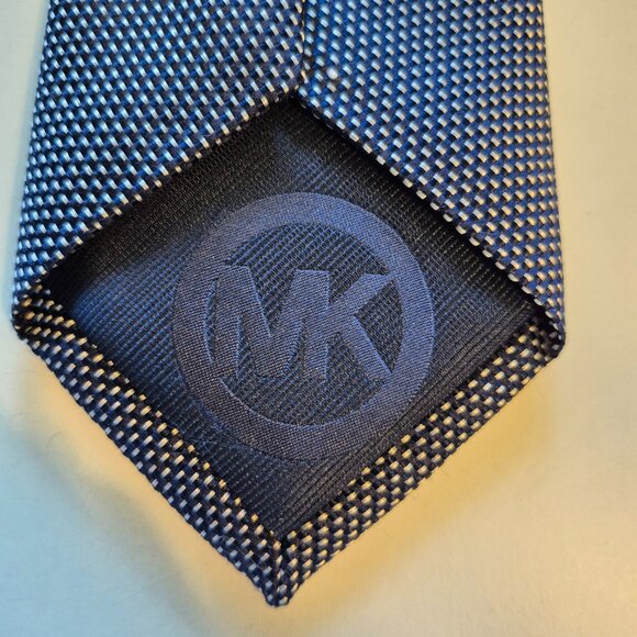 Michael Kors Navy 100% Silk Tie - Picture 3 of 7